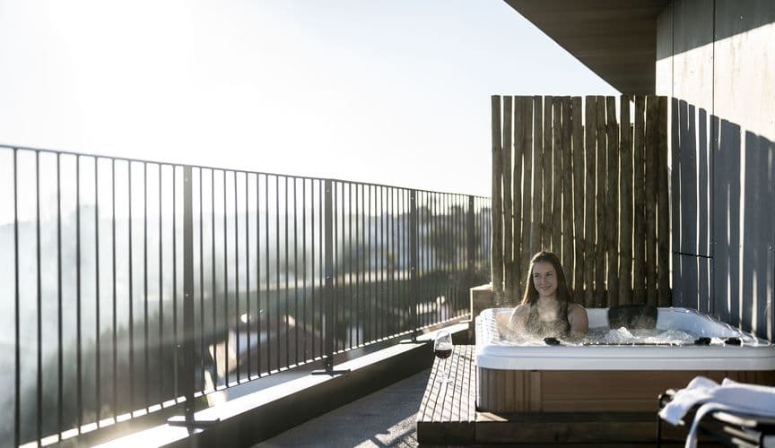 Suite jacuzzi with Serra da Estrela panorama