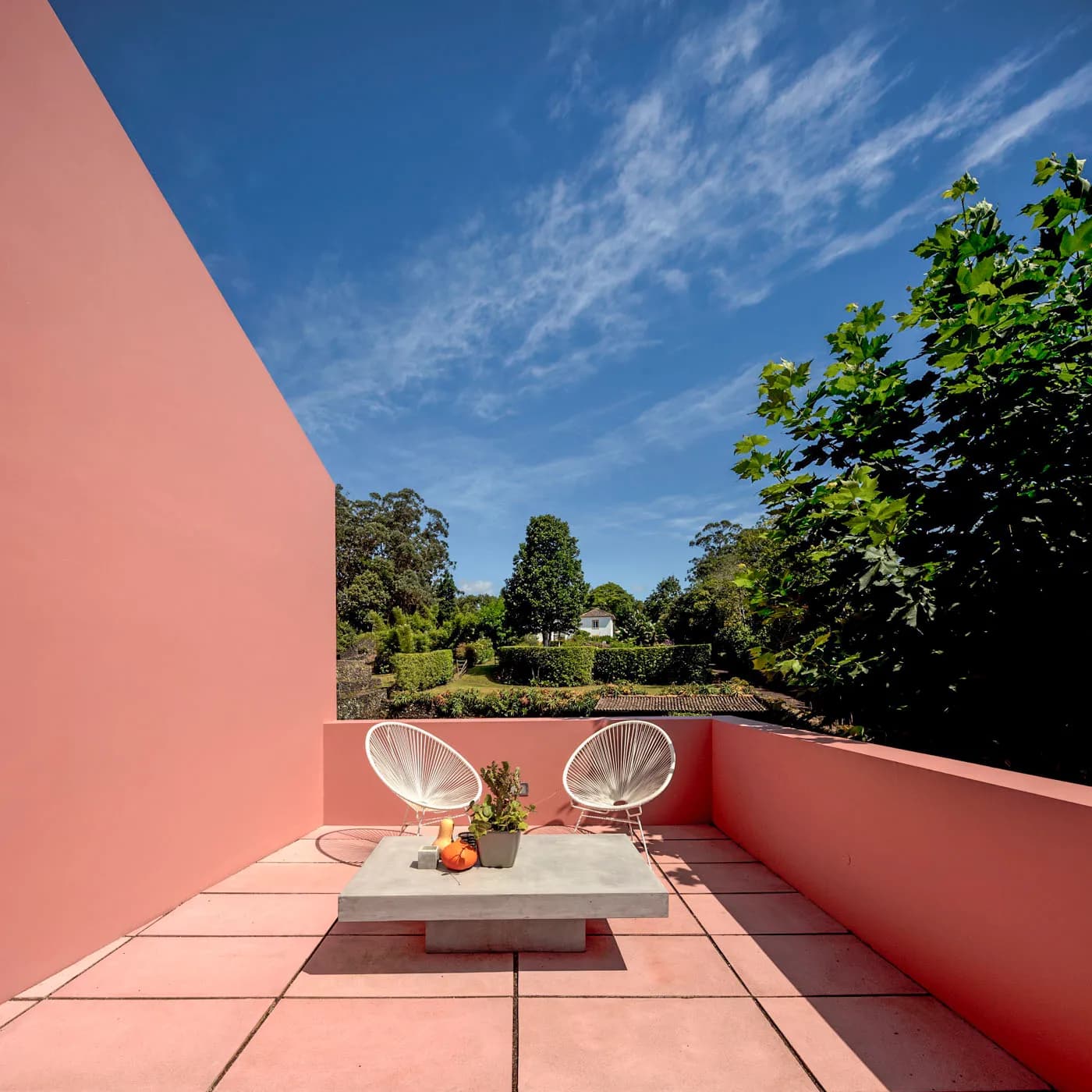Pink House — photo 5